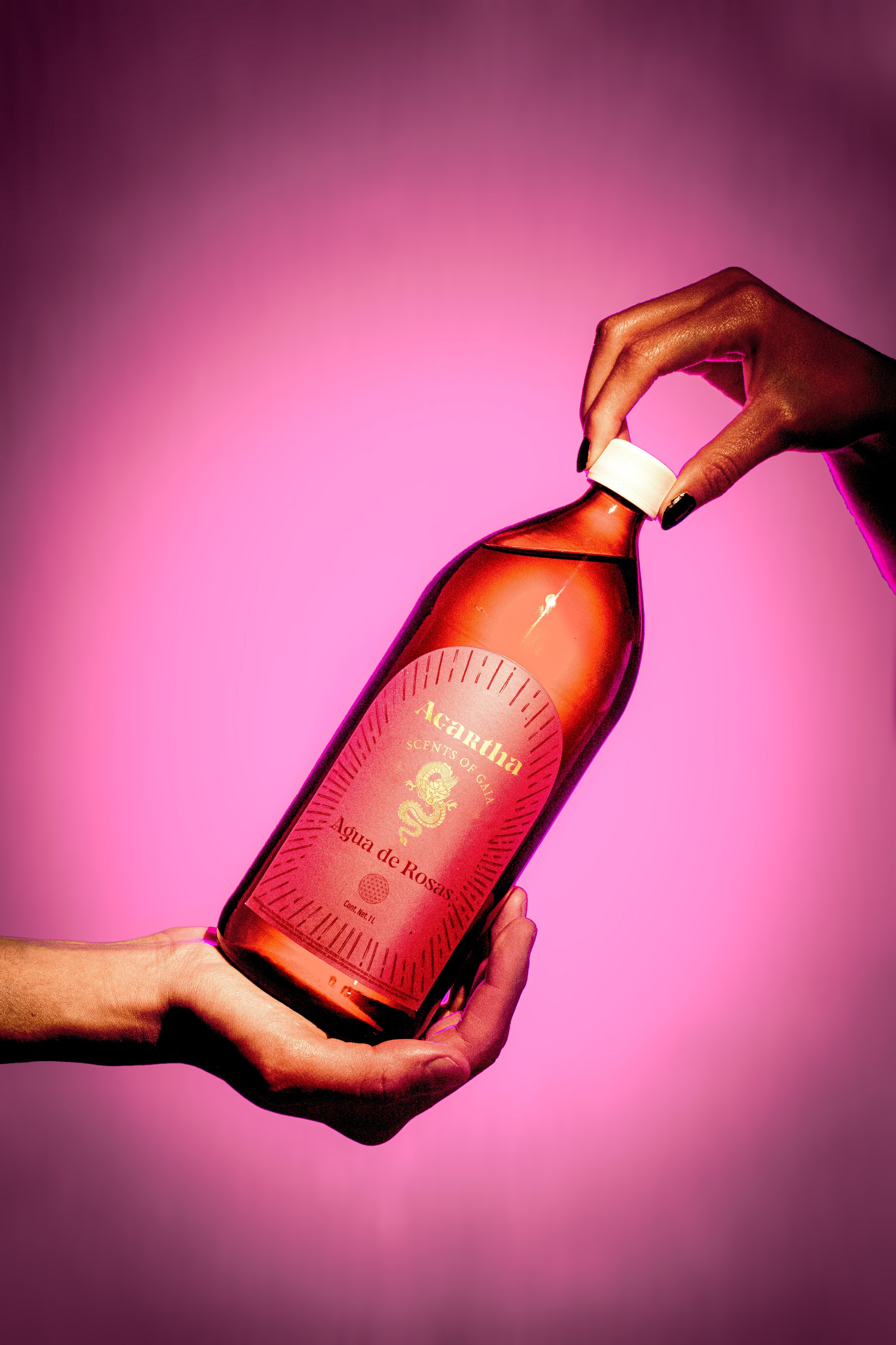 AGUA DE ROSAS: TODO LO QUE DEBES SABER